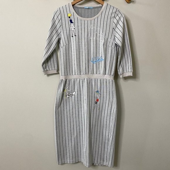 Fun + Unique Graphic Embroidered Pencil Dress - Picture 4 of 10